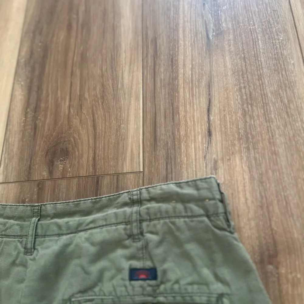 Faherty Men's Green Casual Shorts size 28